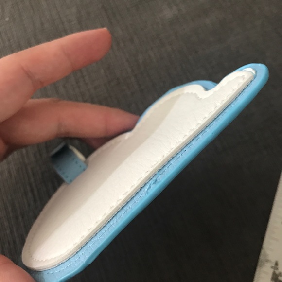 Sold Ariana grande cloud luggage tag - Picture 6 of 7